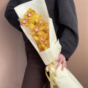 Букет из желтой орхидеи в Истре