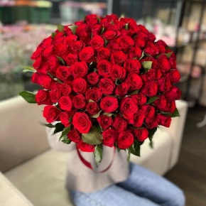 Букет "Классический" из 101 красной розы Кения (60 см) в Истре