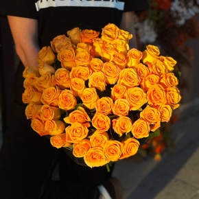 Букет из 51 оранжевой розы (70 см) в Истре