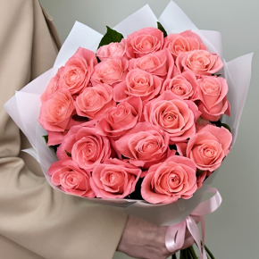 Букет из 21 коралловой розы (60 см) в Истре
