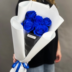 Букет из 5 синих роз Эквадор в Истре
