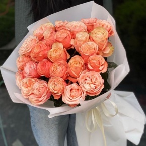 Букет из 23 пионовидных роз Эквадор сорта Кахала (60см) в Истре