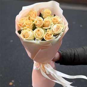 Букет из 11 роз Пич Аваланж (60 см) в Истре