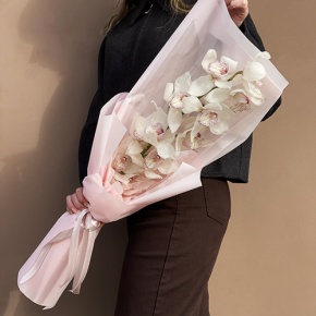 Букет из белой орхидеи в Истре