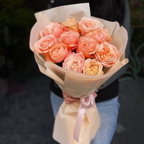 Букет из 11 пионовидных роз Эквадор сорта Кахала (60см) в Истре