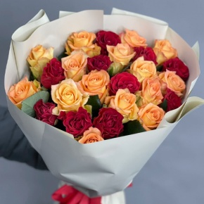 Букет "Прайм" из 25 роз Оранж и Эль Торо (50 см) в Истре