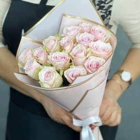 Букет из 15 пудровых роз Кения (40 см) в Истре