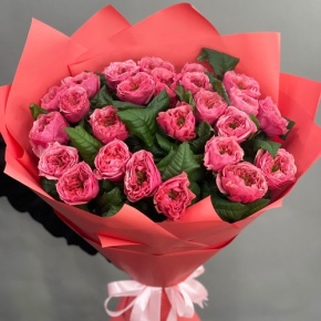Букет из 25 махровых пионовидных роз Риджентс парк  (70 см) в Истре