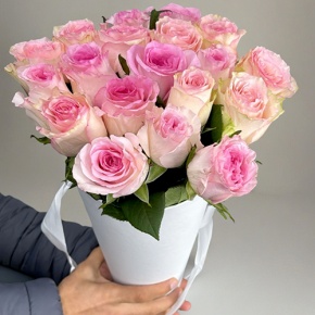 Букет из 21 розы Кения в конусе в Истре