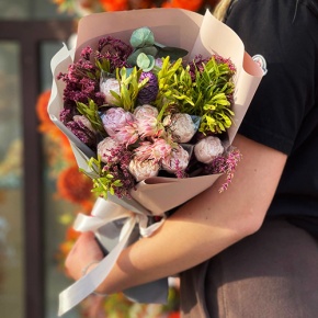 Букет "Конфетка" из капса и шоколадных пионов в Истре