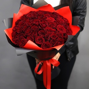 Букет из 51 красной розы (50 см) в Истре
