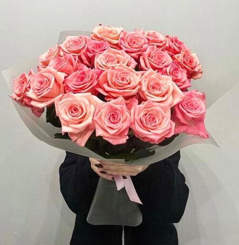Букет из 21 розовой розы (50 см) в Истре
