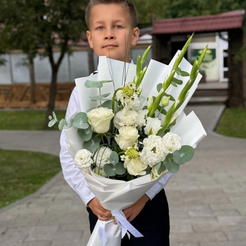 Букет на 1 сентября с гладиолусами, розами, эустомой и орнитогалумом в Истре