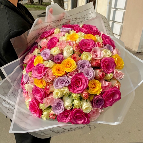 Букет "Bubble gum" из 101 розы микс (50 см) в Истре